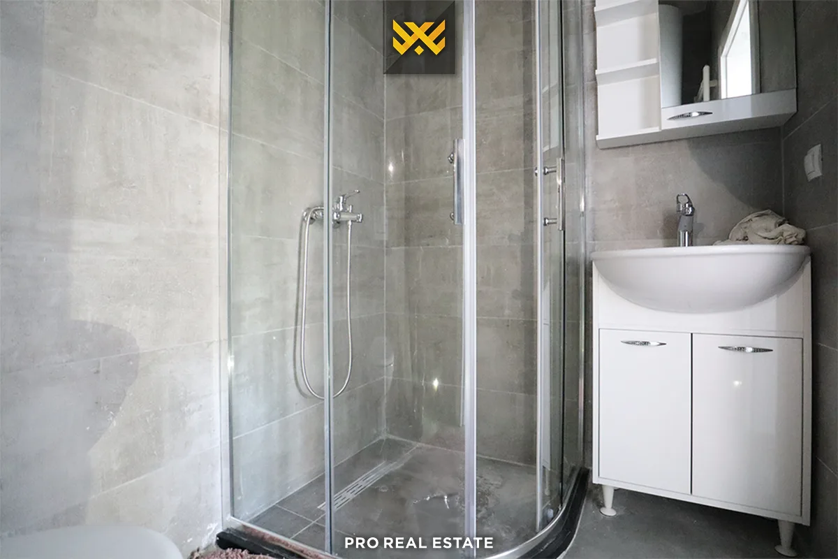 Banesë 90m² me #QIRA në Veternik