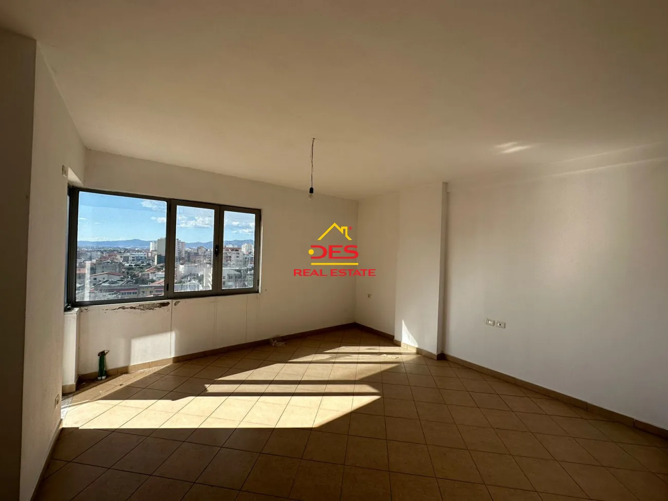 Shitet apartament 1+1 në lagjen ‘qemal stafa’, elbasan.