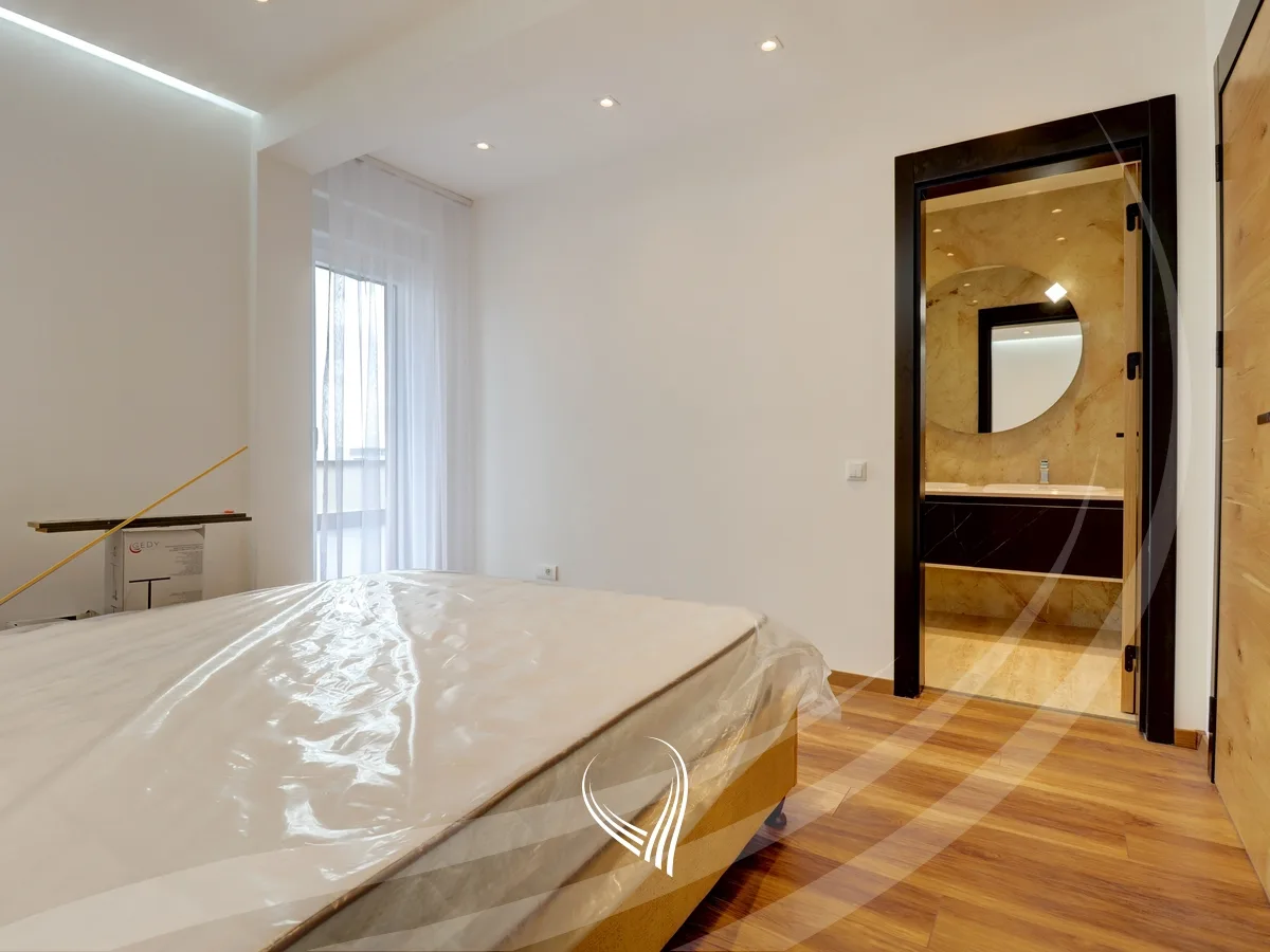 Penthouse me 3 dhoma gjumi me qira në lagjen Arbëria-Dragodan