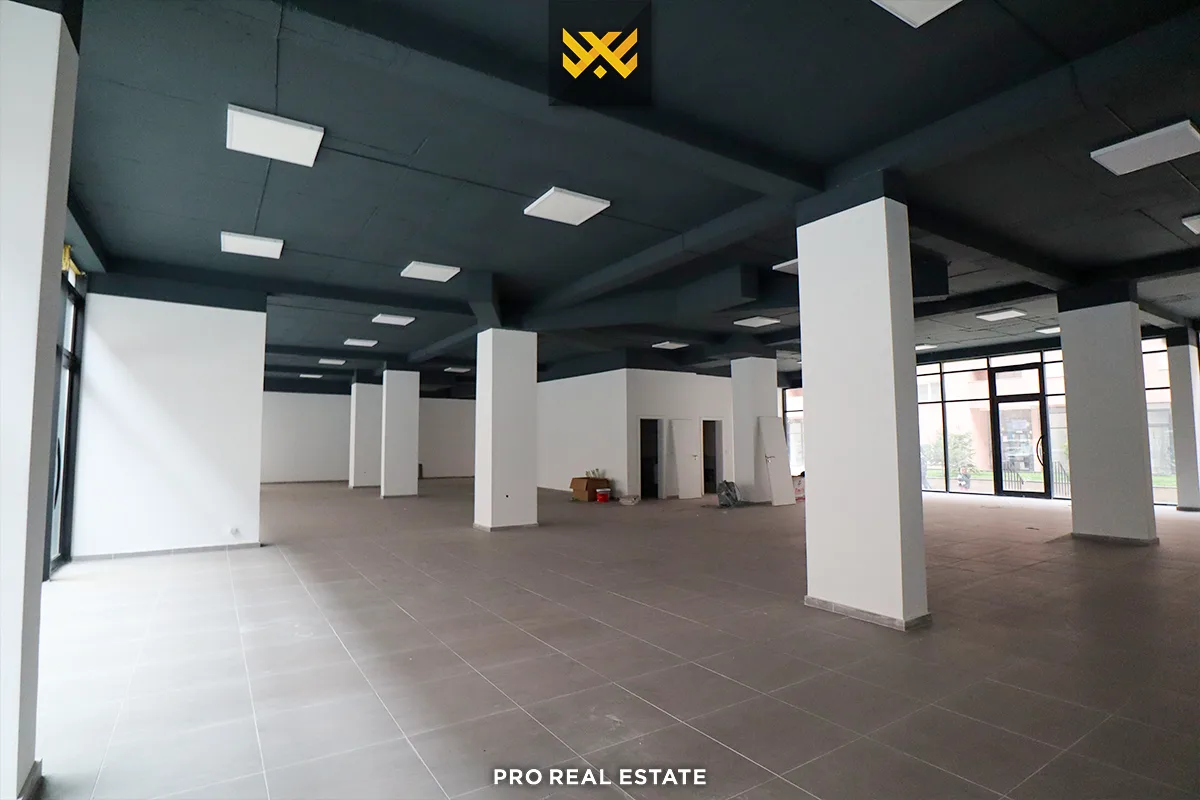 Lokal 382m² me #QIRA në Fushë Kosovë
