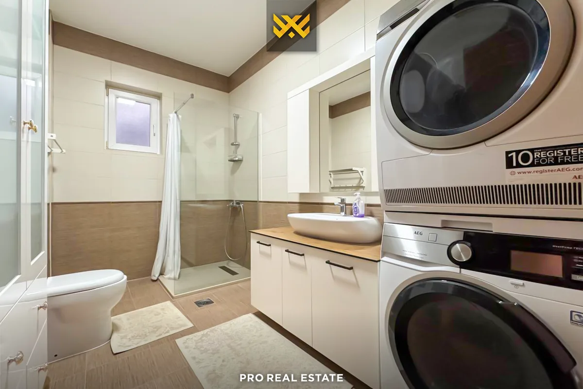 Kat shtëpie 180m² me #QIRA në Aktash
