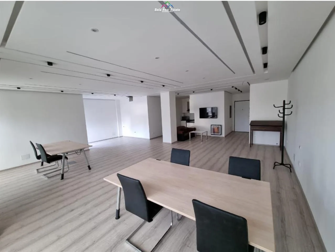 Zyre Me Qera Ne Bllok (ID BZ2584) Tirane