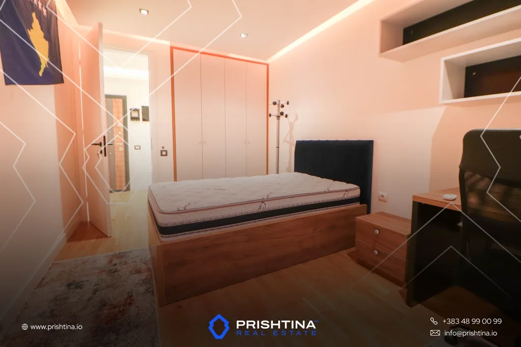Banesë me qira 141m² në Arbëri