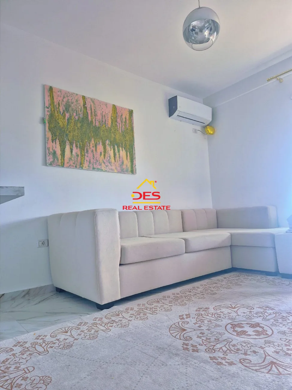 Jepet me qira apartament 1+1 pranë shkollës së e muzikës, vlorë.