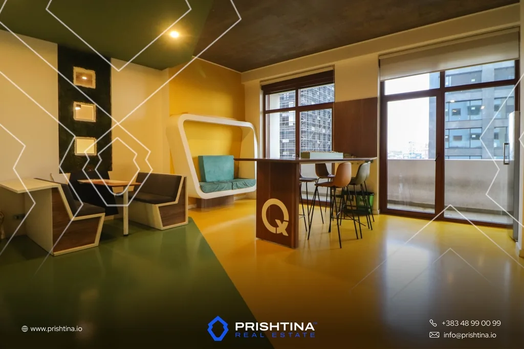 Zyrë me qira 411m² në Lakrishtë