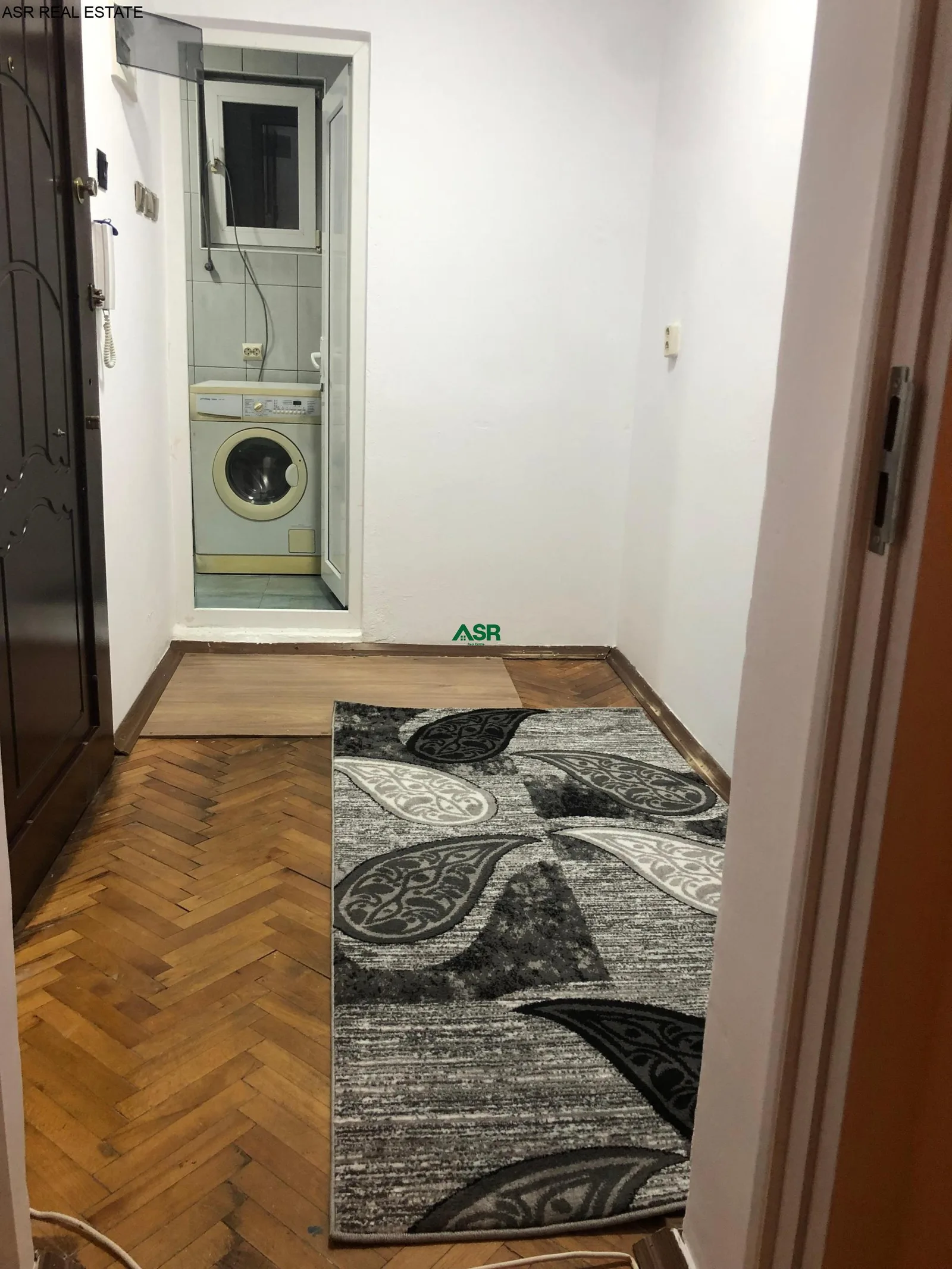Ofrohet #banesa me #qira me sipërfaqe 65 m2, ne  qender,