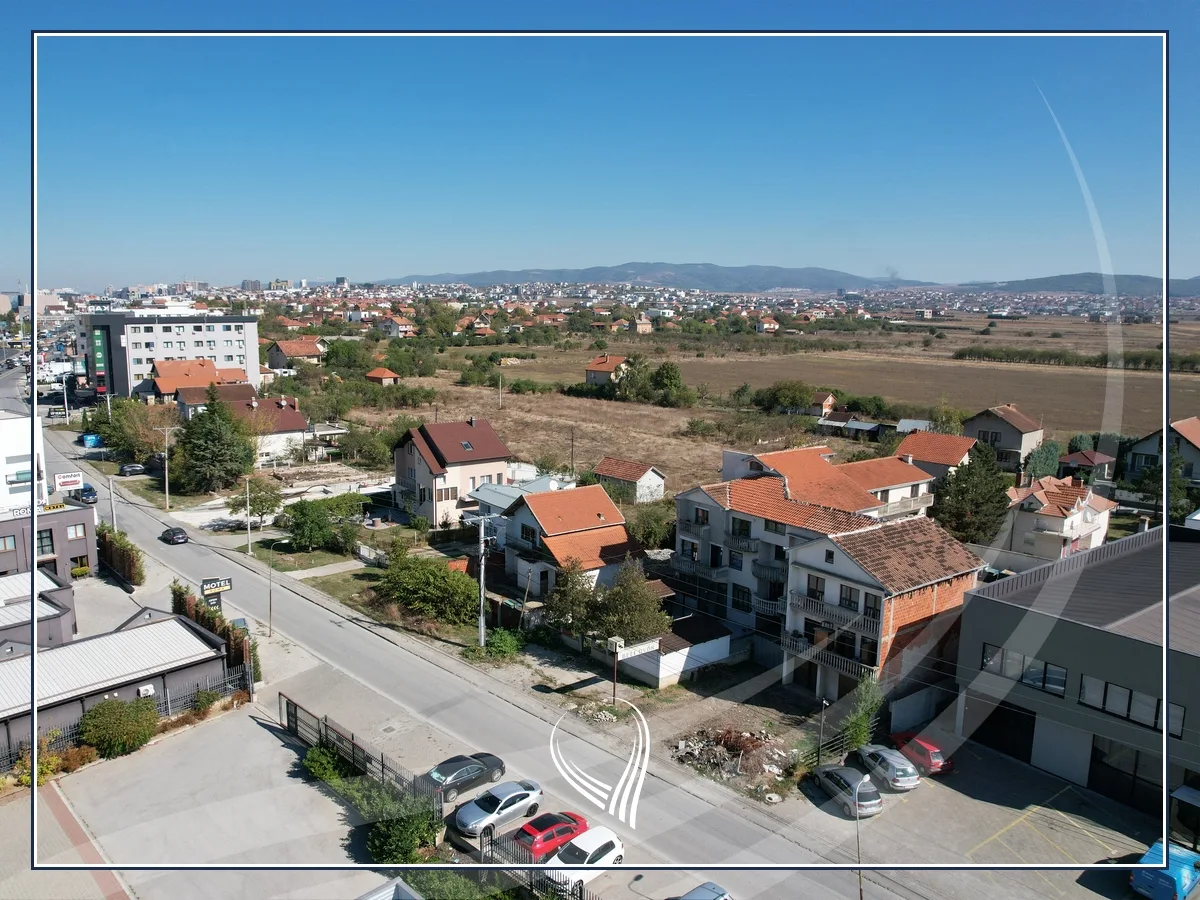 Objekt afarist 1300m2 në shitje në Çagllavicë