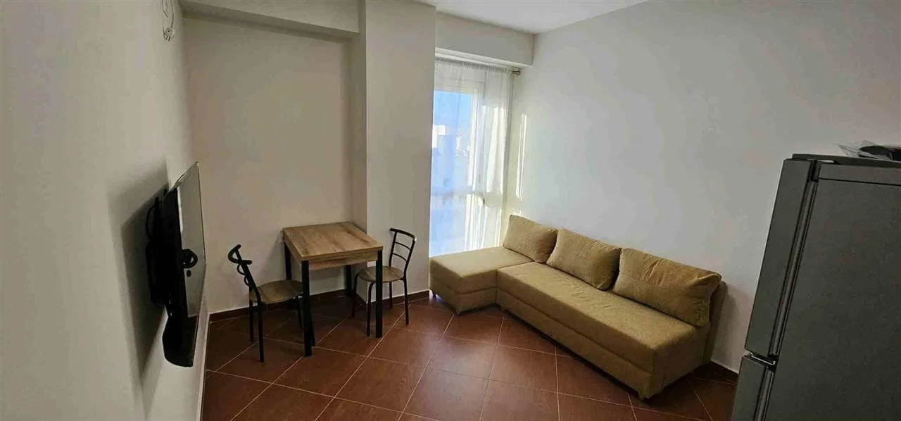 Apartament Me Qera 1+1 Tek Ish-Stacioni i Trenit (ID B2101114) Tirane
