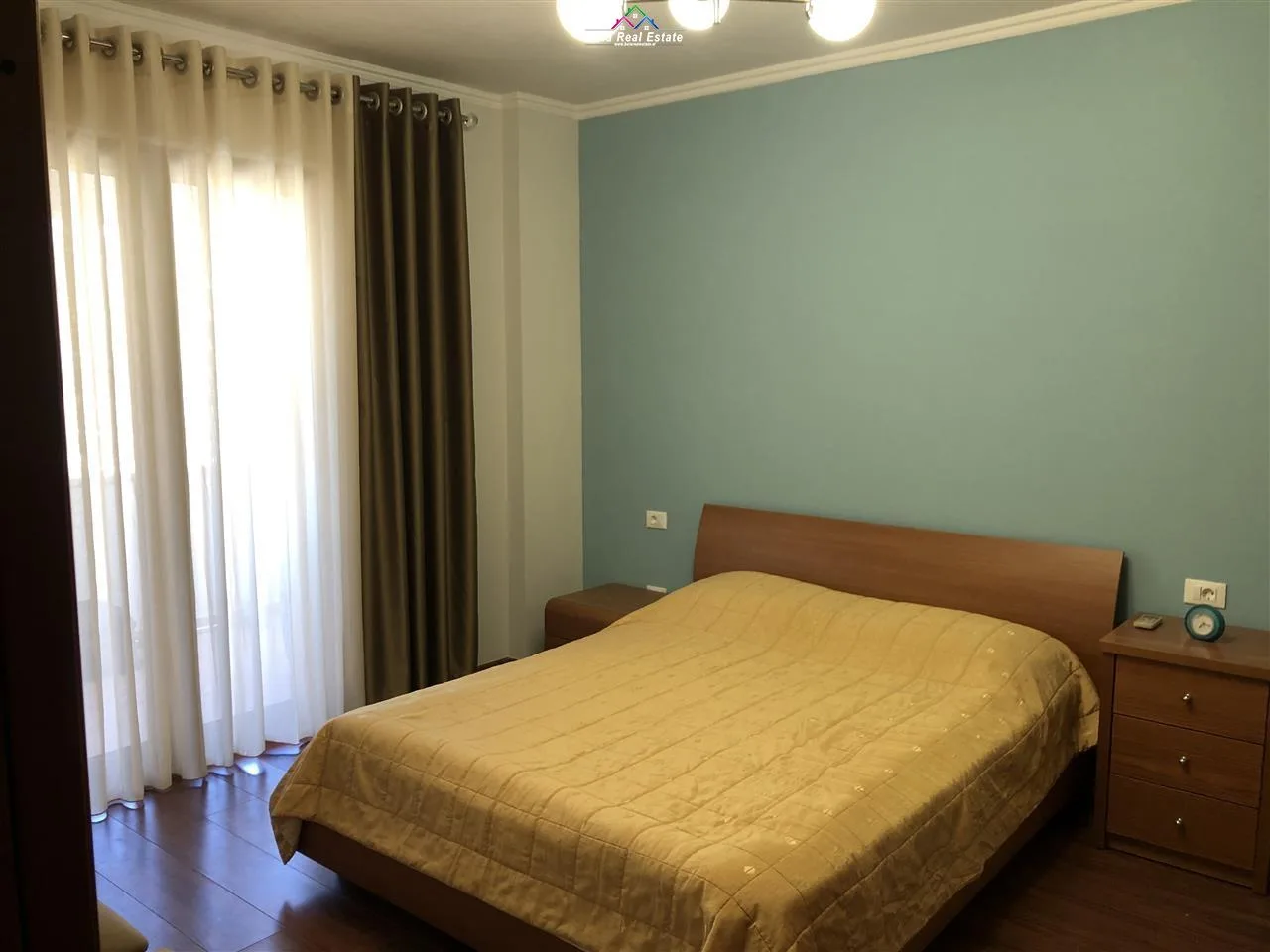 Apartament Me Qera 3+1 Ne Qender (ID B230101) Tirane.