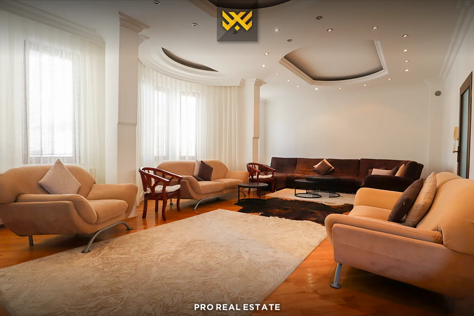 Shtëpi 270m² me #QIRA në Tophane