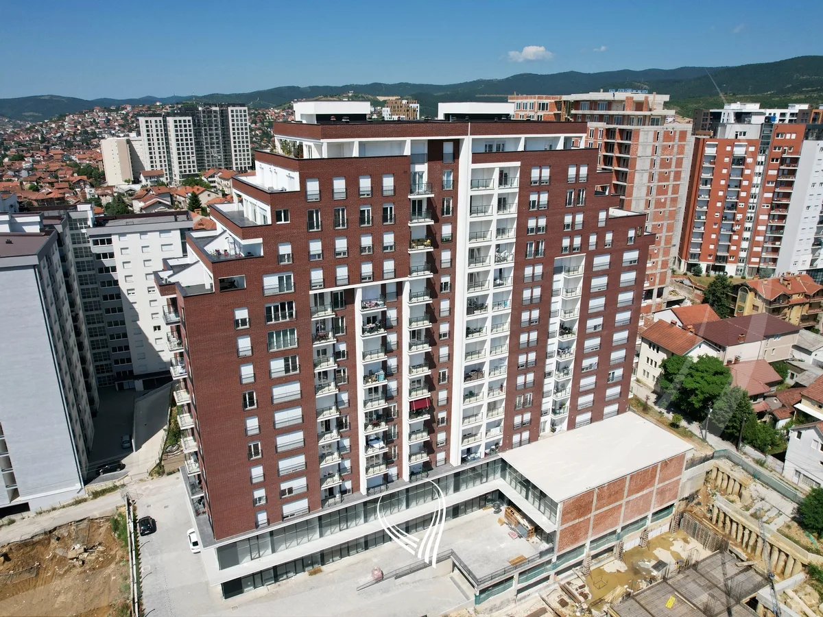 Penthouse 226m2 me qira në lagjen e Muhaxherëve