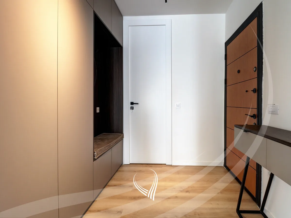 Penthouse 226m2 me qira në lagjen e Muhaxherëve
