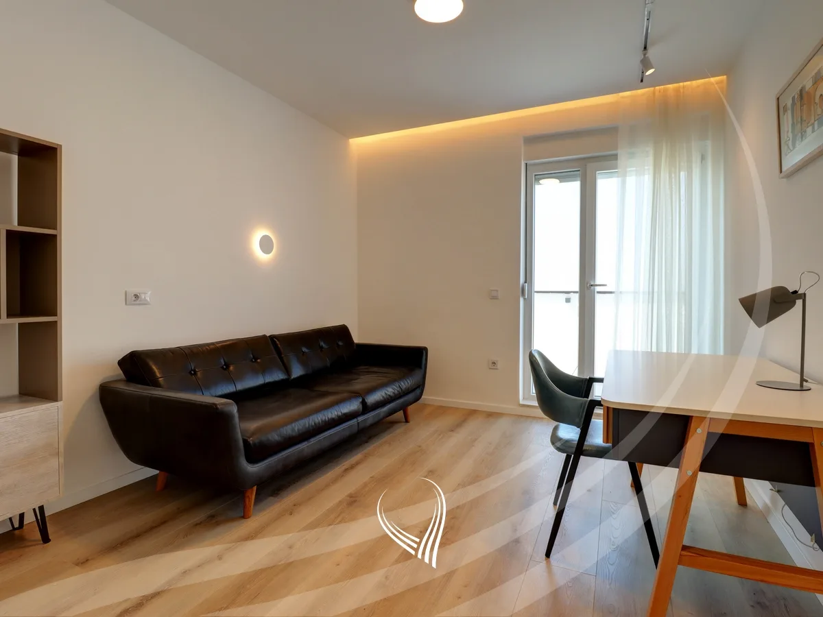 Penthouse 226m2 me qira në lagjen e Muhaxherëve