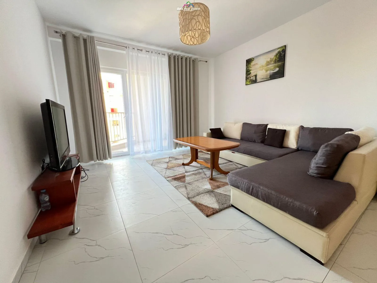 Apartament Me Qera 1+1 Tek Zogu i Zi (ID B2101322) Tirane