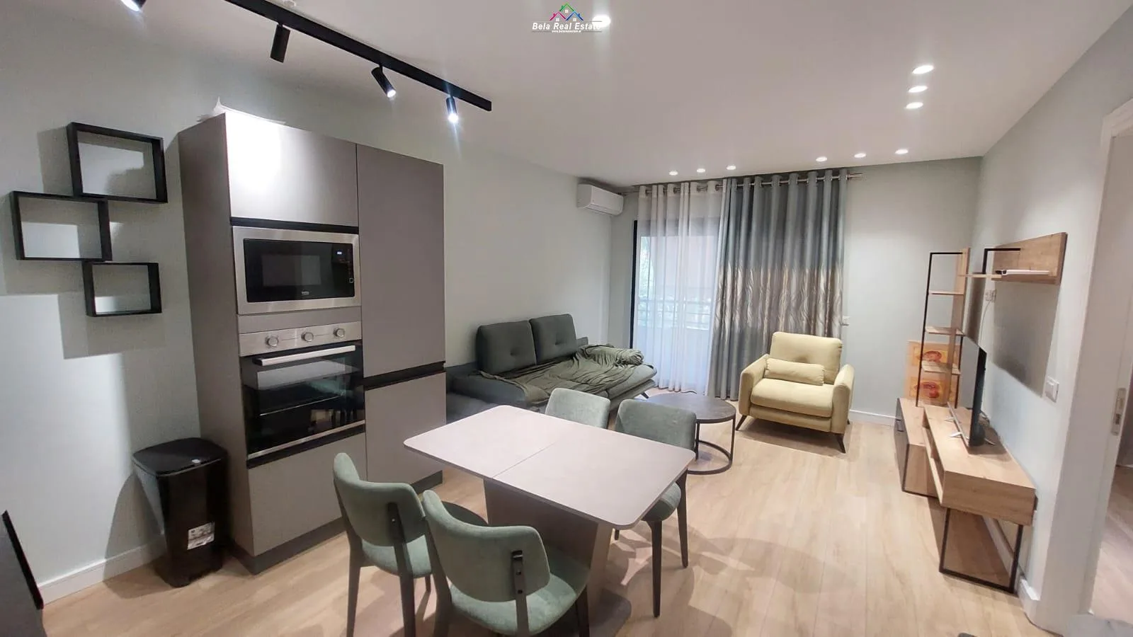 Apartament Me Qera 1+1 Tek Komuna e Parisit (ID B2101722) Tirane