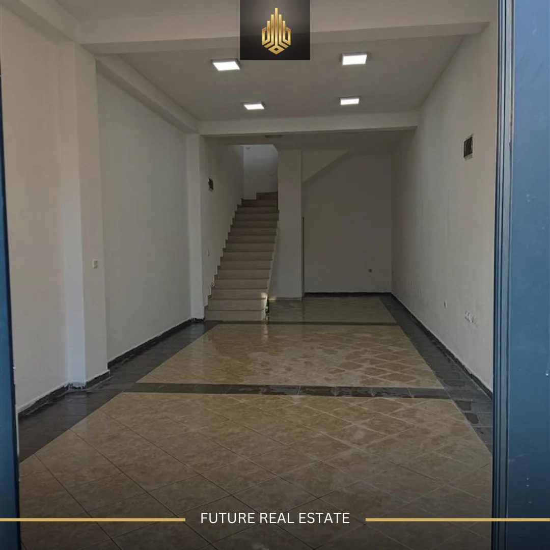 Lokal me QERA/122m²