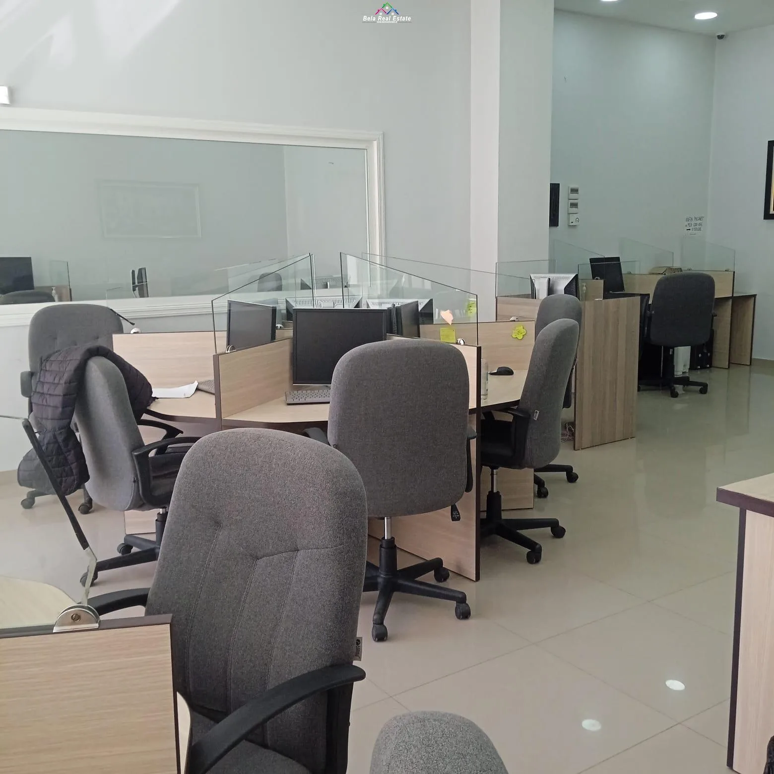 Zyre Call Center me QERA ne Ali Dem (ID BD21199) Tirane