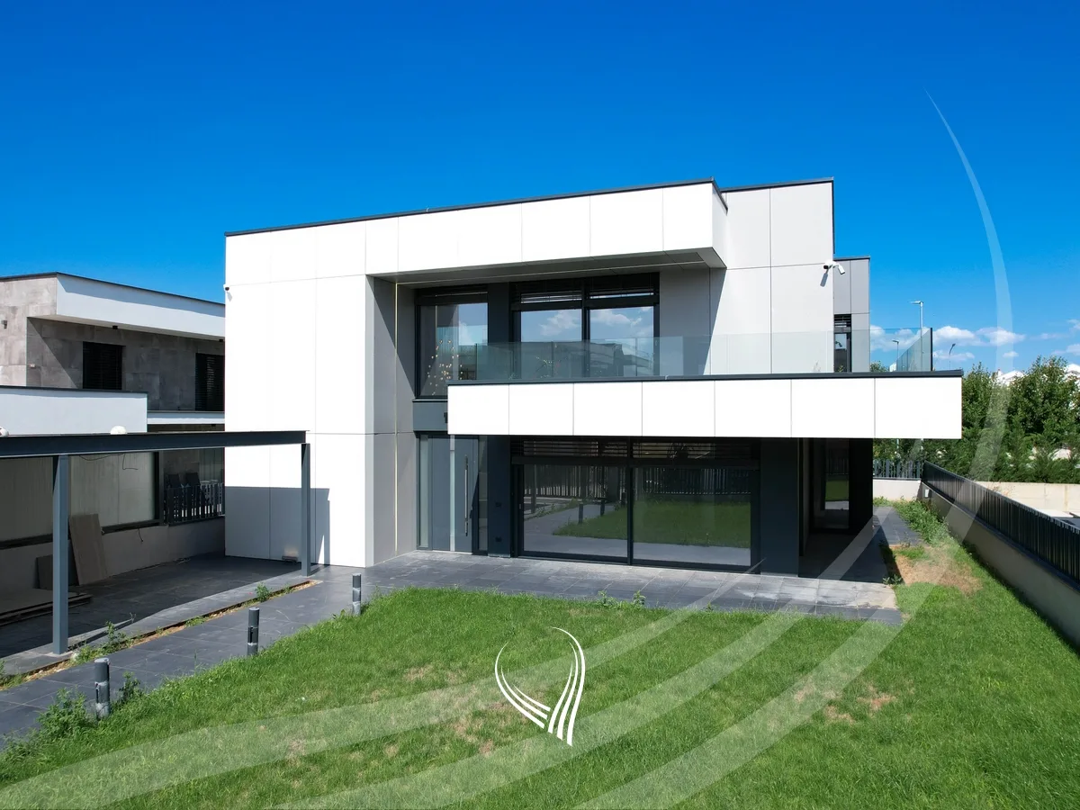 Shtëpi me 4 dhoma gjumi në shitje në Preoc – afër lagjes Marigona Residence