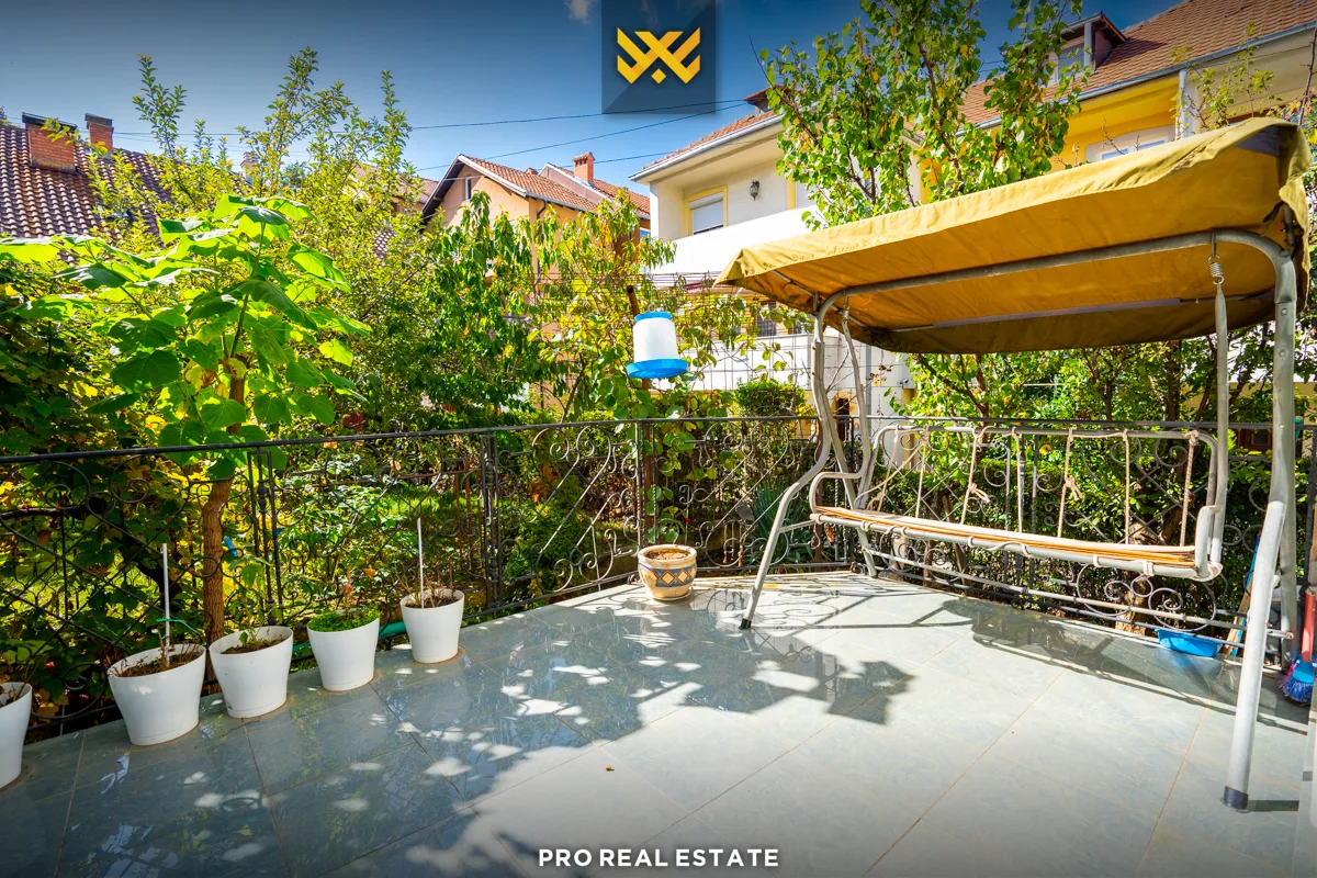 Shtëpi 420m² për #SHITJE në Sofali.