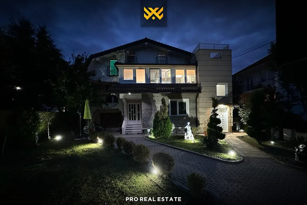 Shtëpi 420m² për #SHITJE në Sofali.