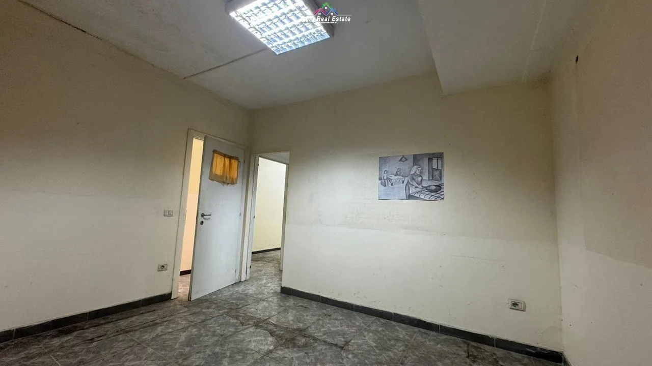 Ambjent Biznesi/Dyqan Me Qera ne Selite (ID BD21594)