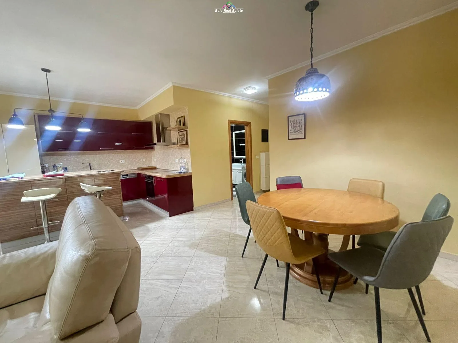 Apartament Me Qera 3+1+2 Tek 21 Dhjetori (ID B230177) Tirane