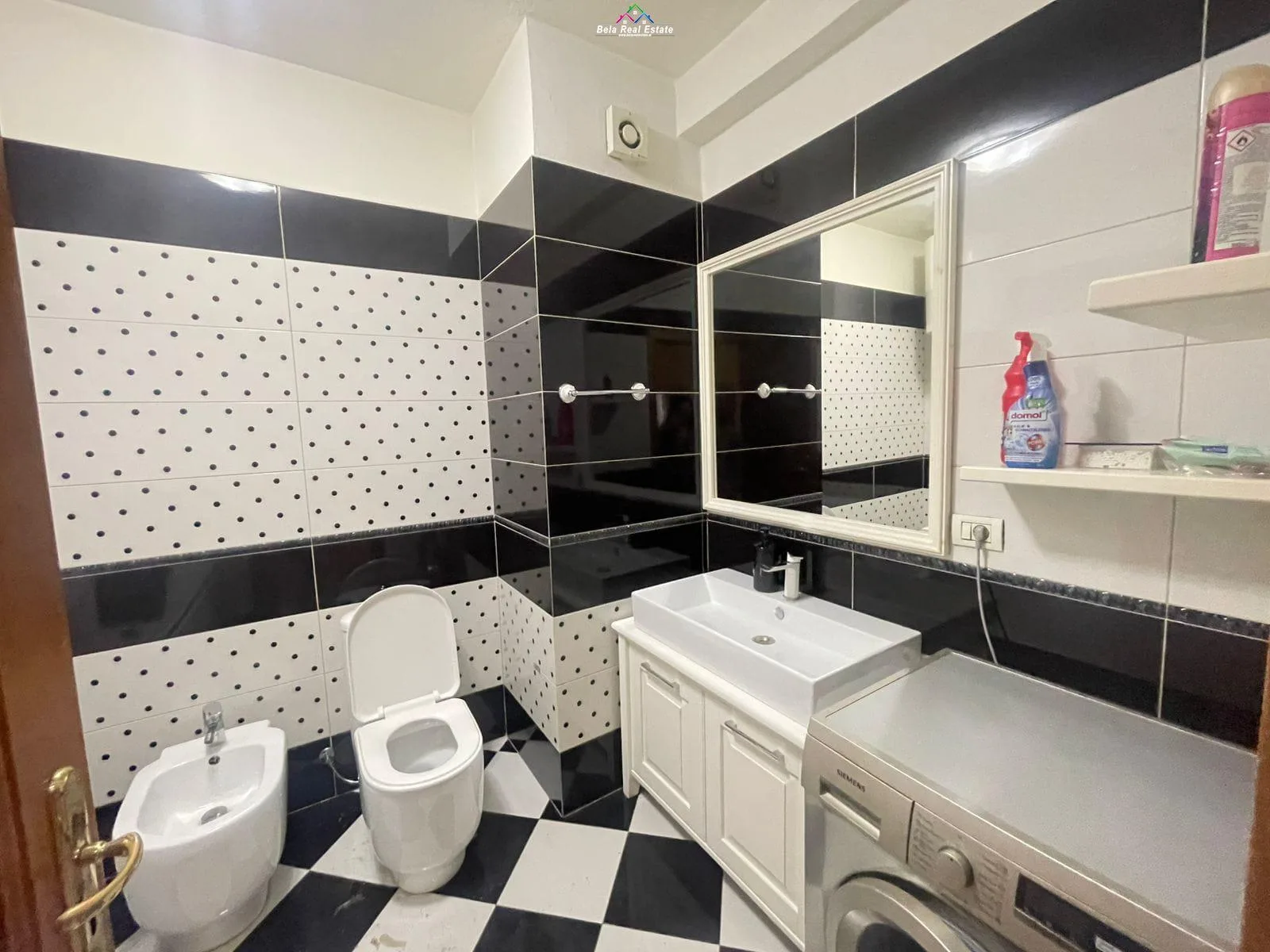 Apartament Me Qera 3+1+2 Tek 21 Dhjetori (ID B230177) Tirane