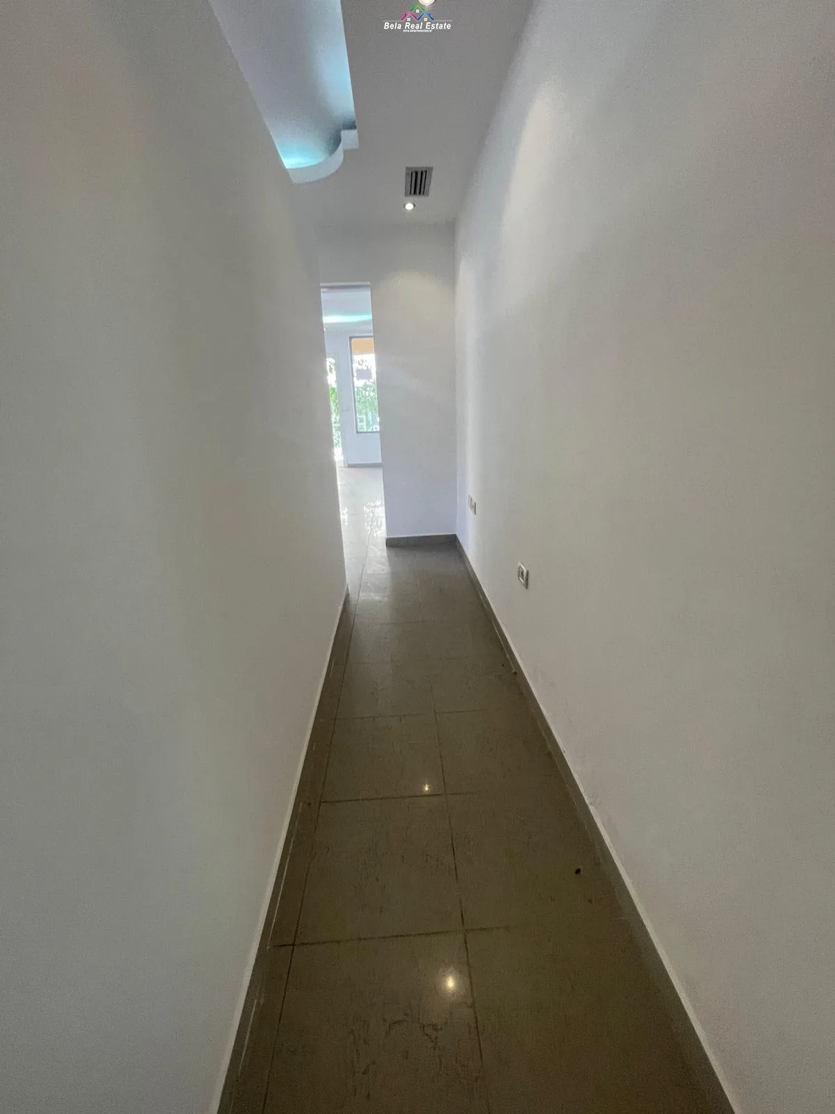 Zyre Me Qera 2+1 Tek Mine Peza (ID BZ2590) Tirane