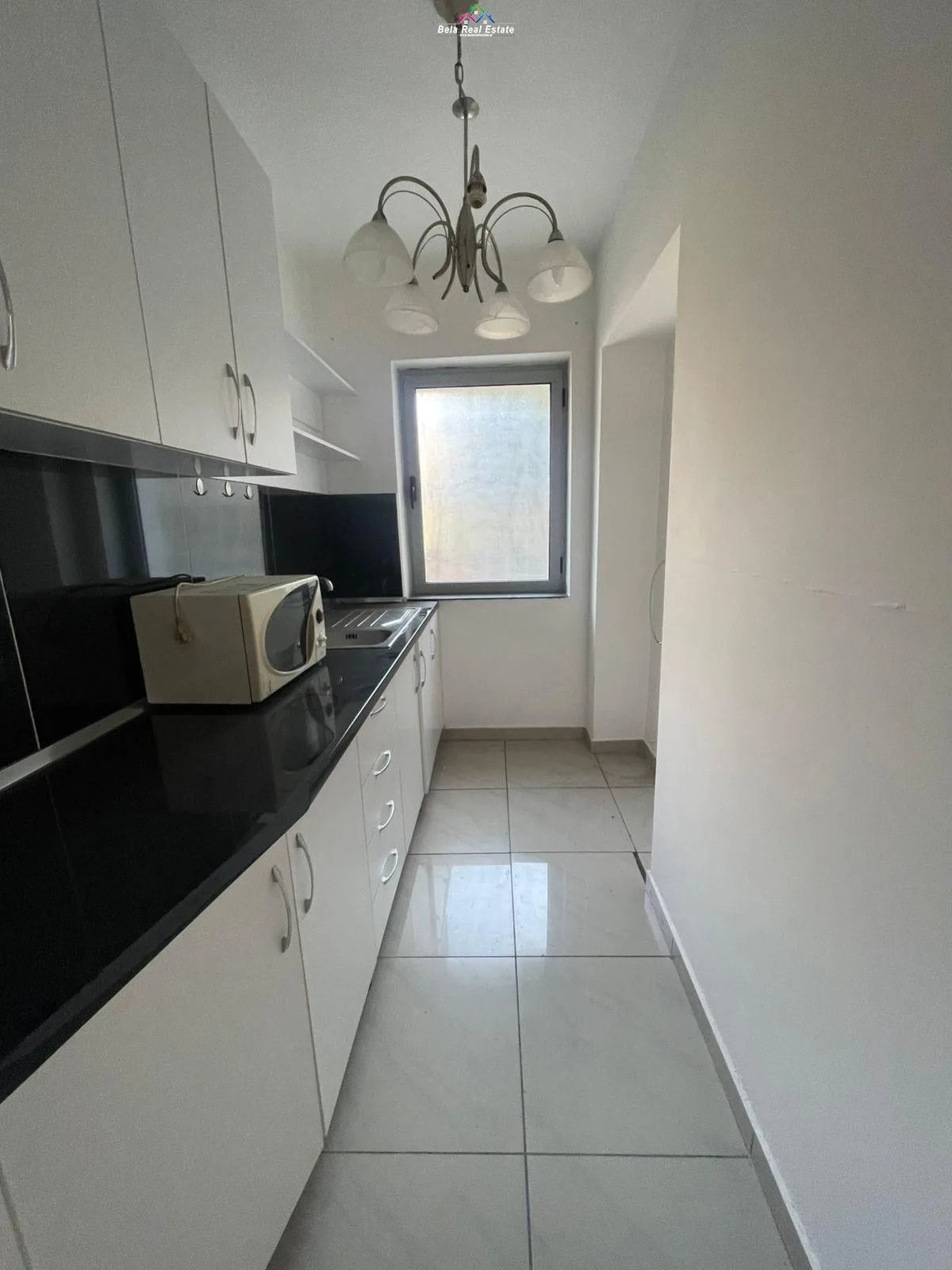 Zyre Me Qera 2+1 Tek Mine Peza (ID BZ2590) Tirane