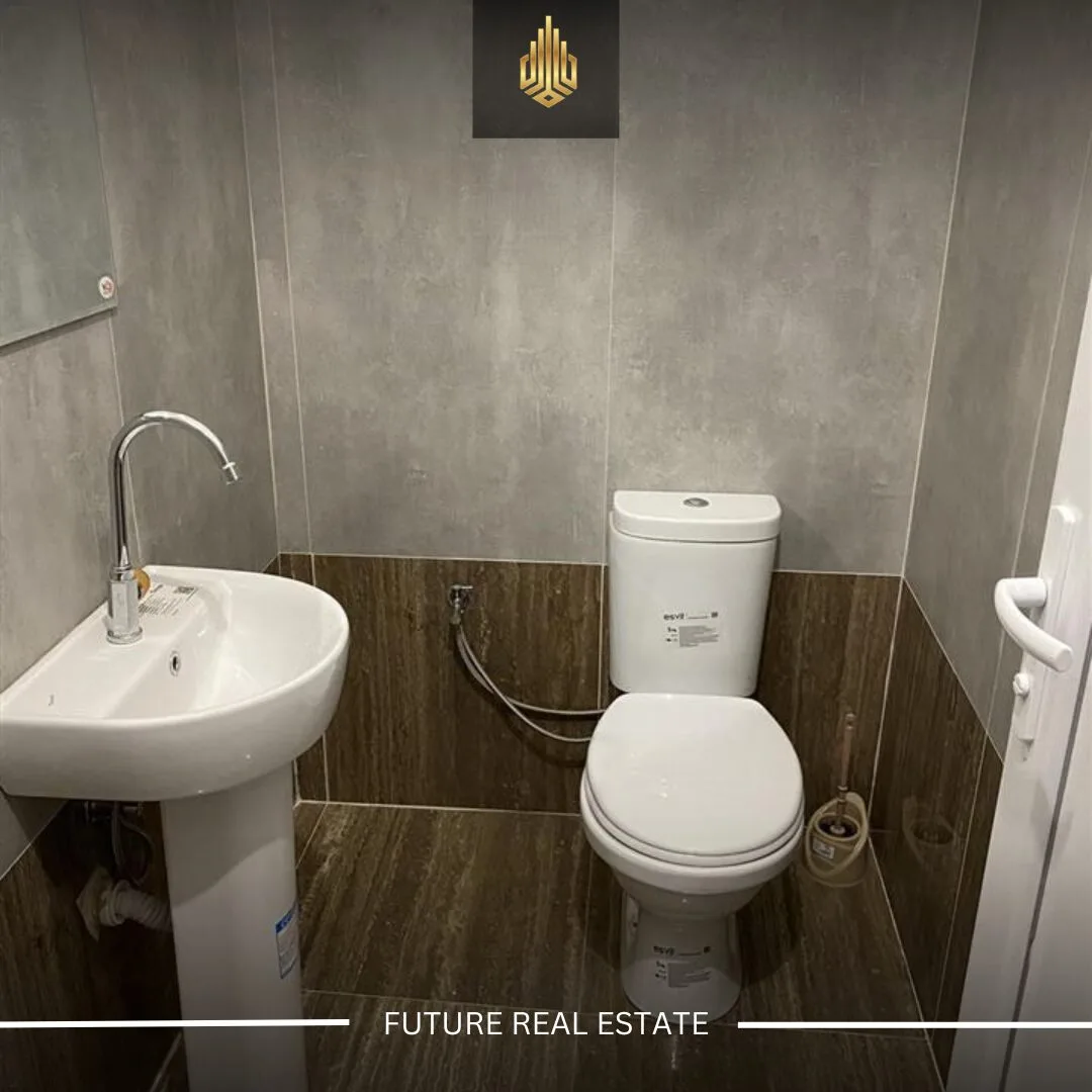Lokal me QERA/73m²