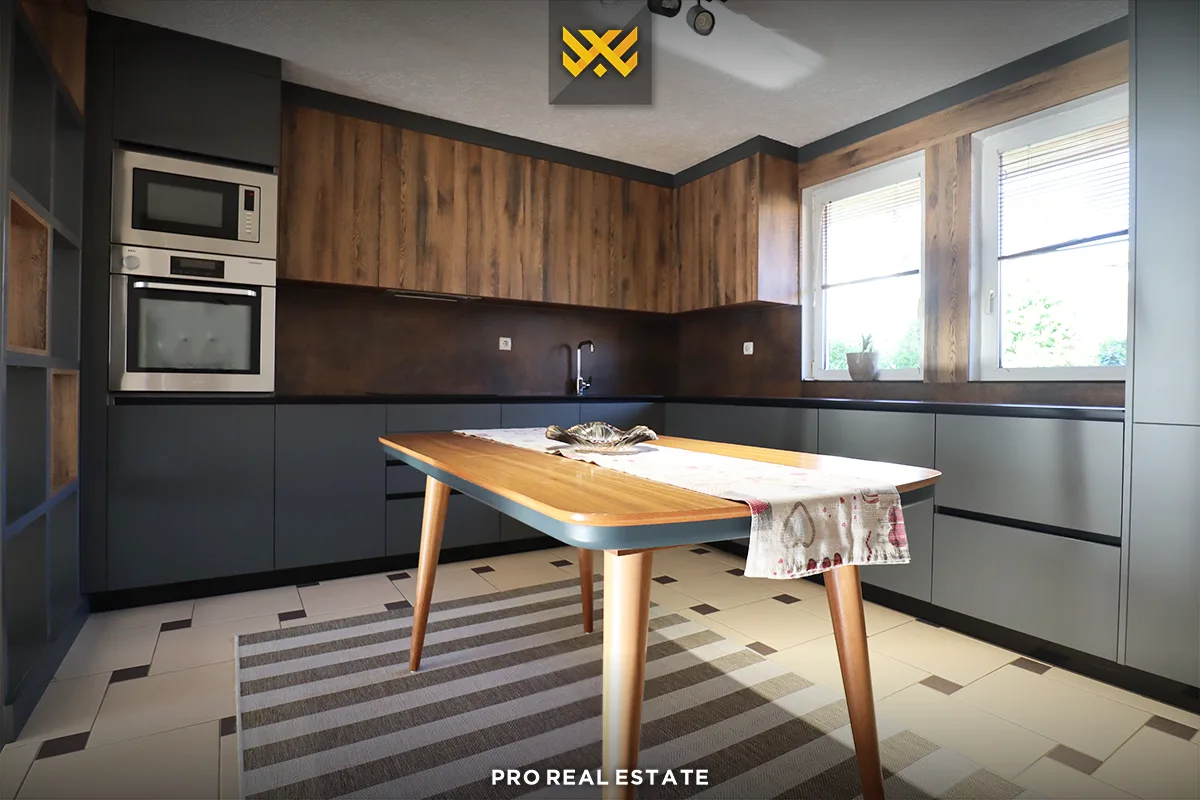 Shtëpi 170m² me #QIRA në Dragodan