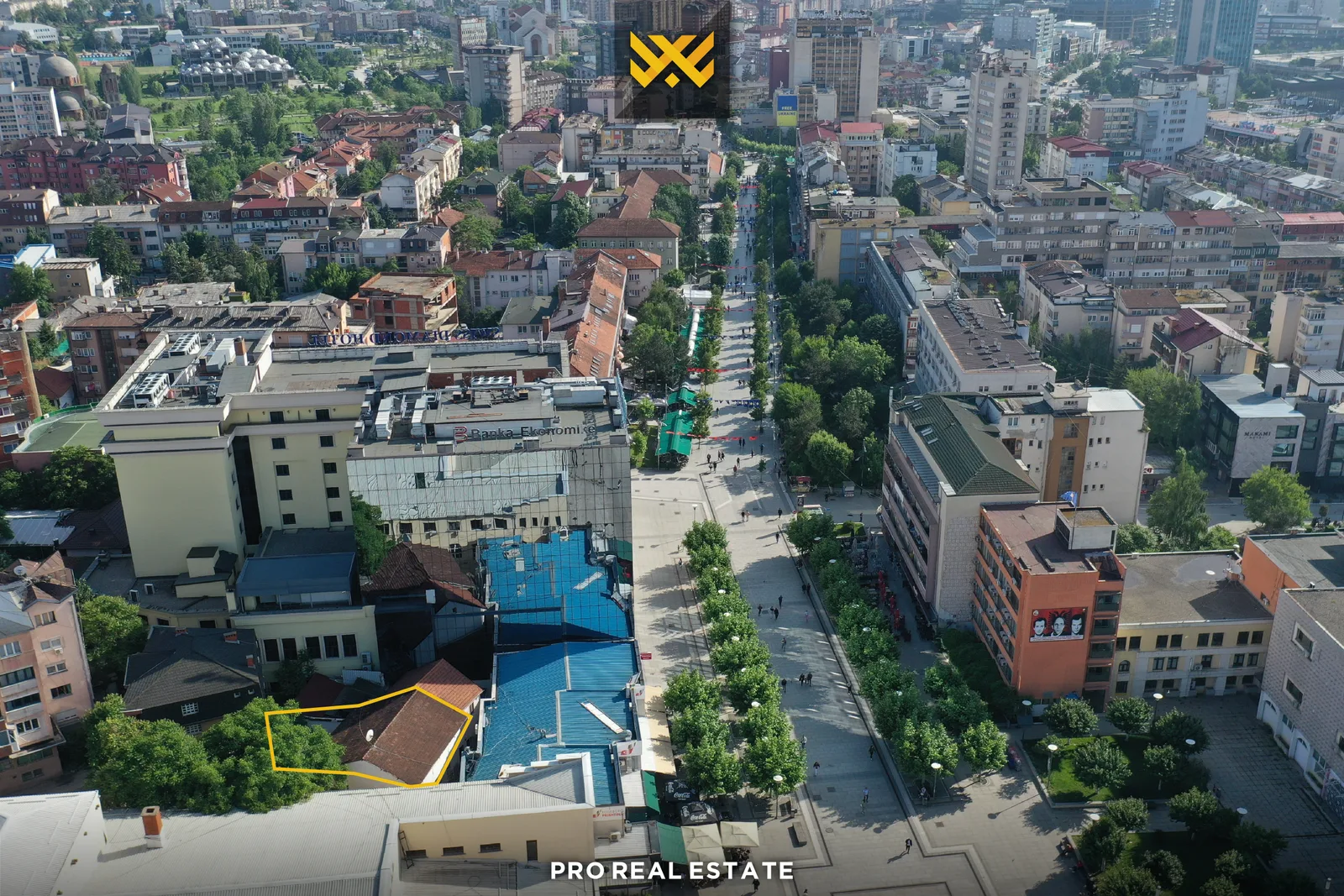 Shtëpi 300m² në #SHITJE në Shesh.