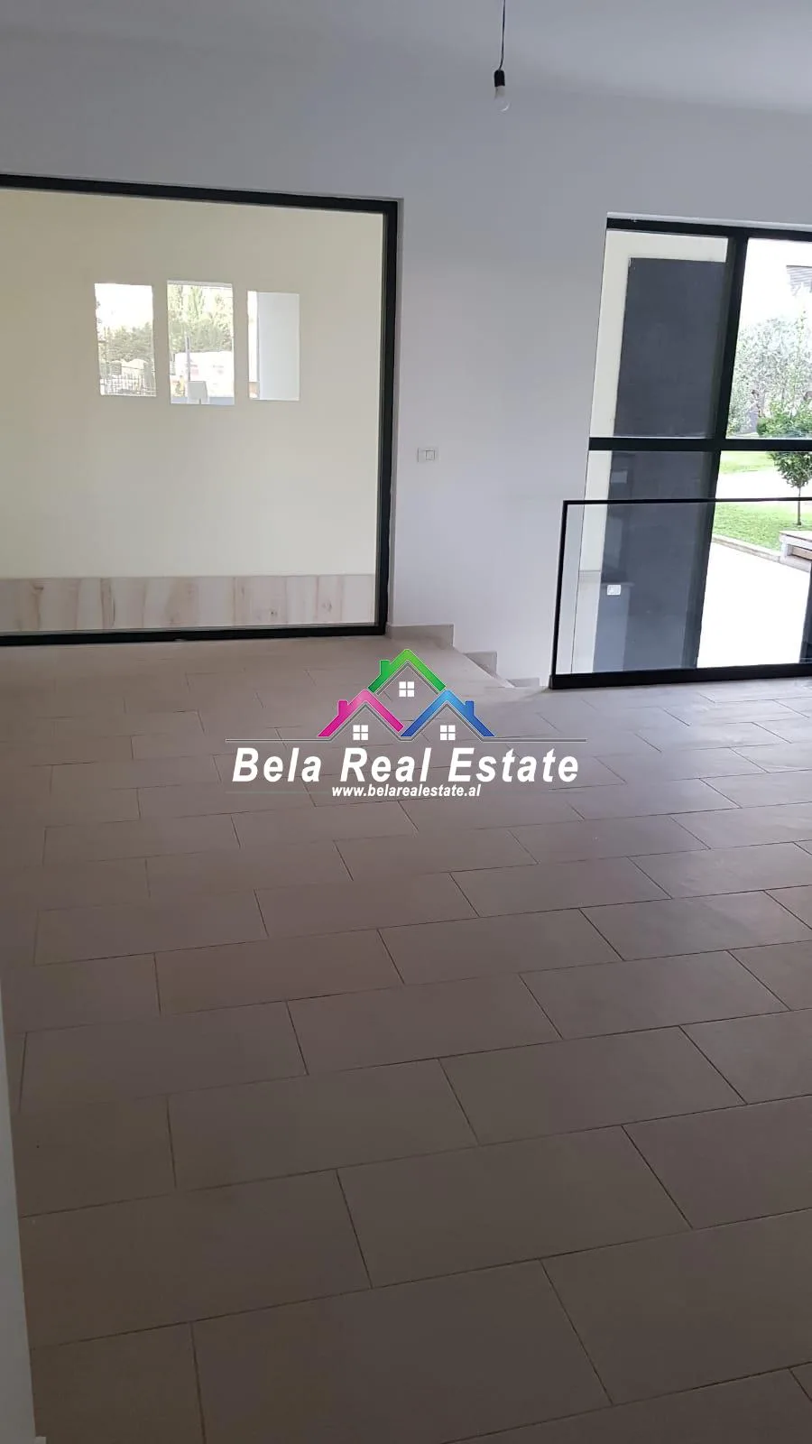 Jepet Me Qera Dyqan Komercial ne kompleksin Green city  (ID BD21139) Tirane