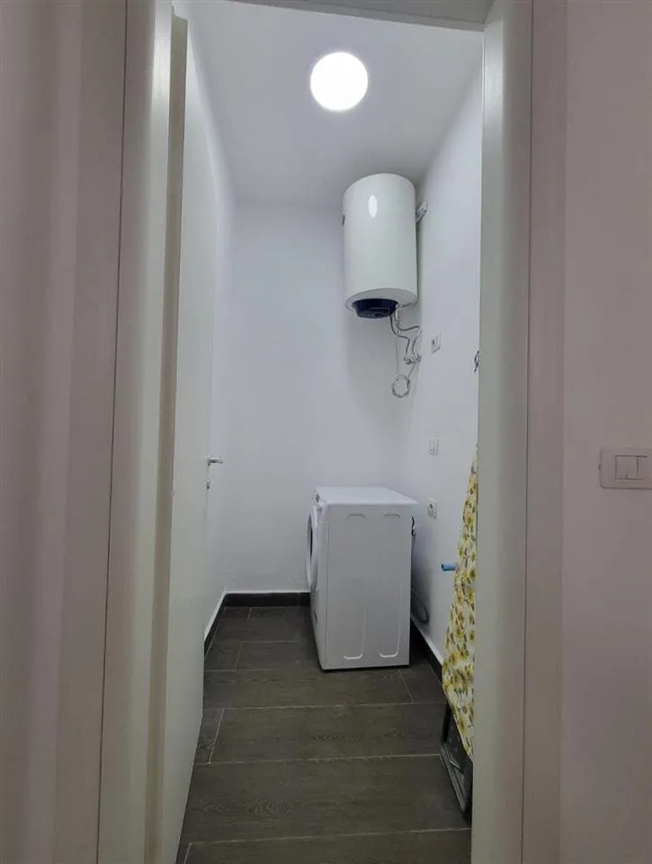 Apartament Me Qera 1+1 Tek Varri i Bamit (ID B2101141) Tirane.