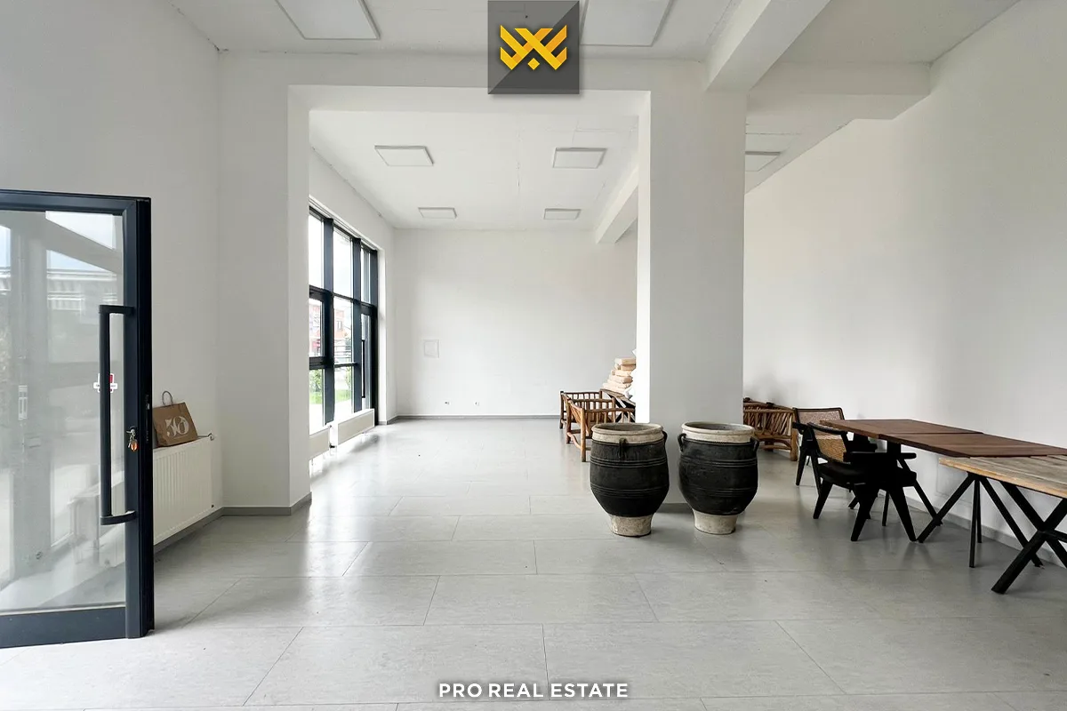 Lokal 86m² me #QIRA në Emshir