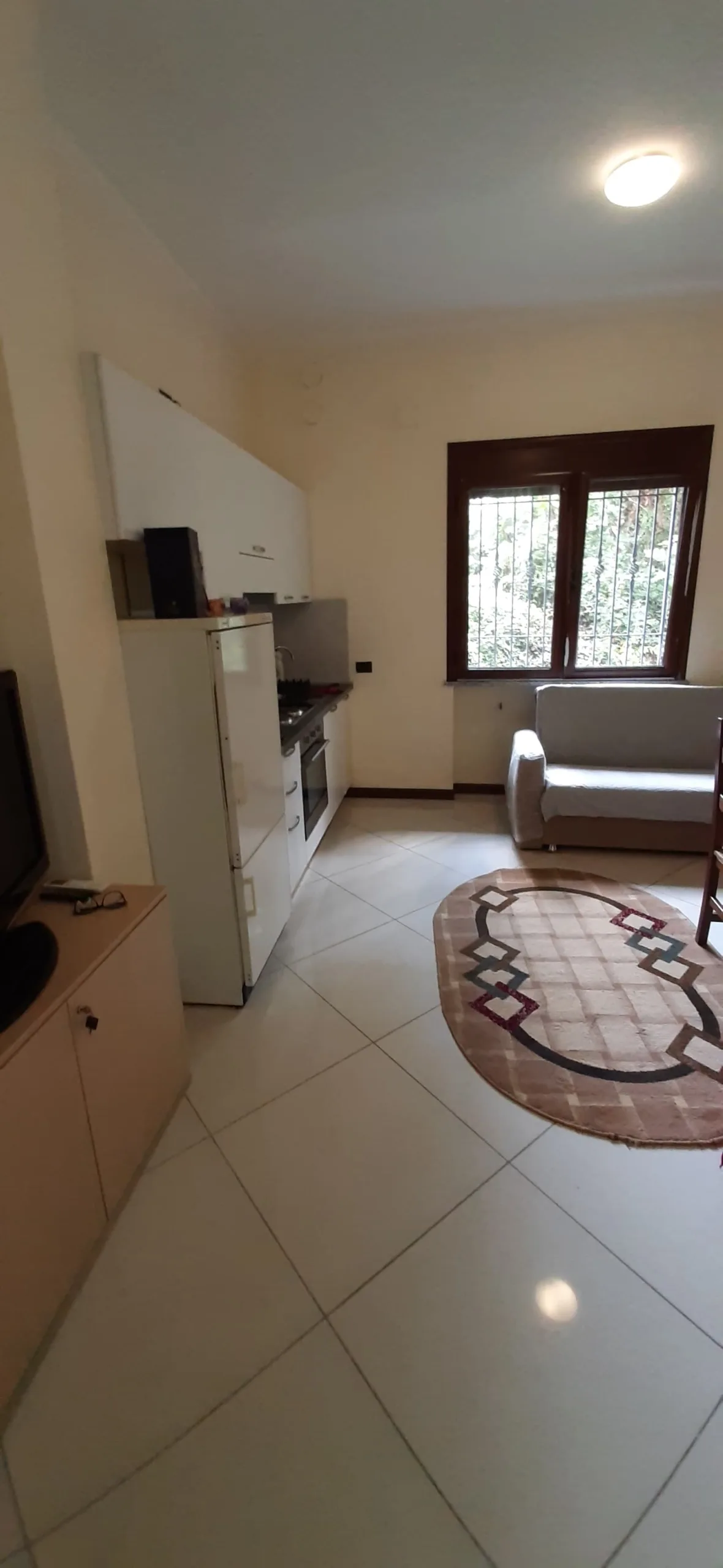 Garsoniere me qera ne Kinostudio (ID BG131) Tirane