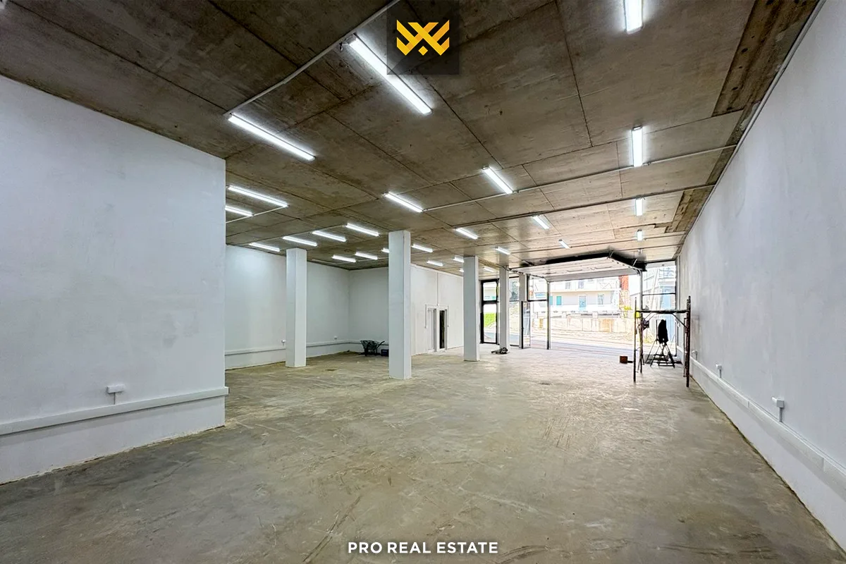 Lokal 220m² me #QIRA te Kodra e Trimave