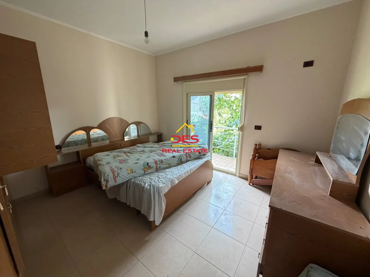 Shitet shtëpi private 2 katëshe pranë shkollës jopublike “xhyheri”, vlorë