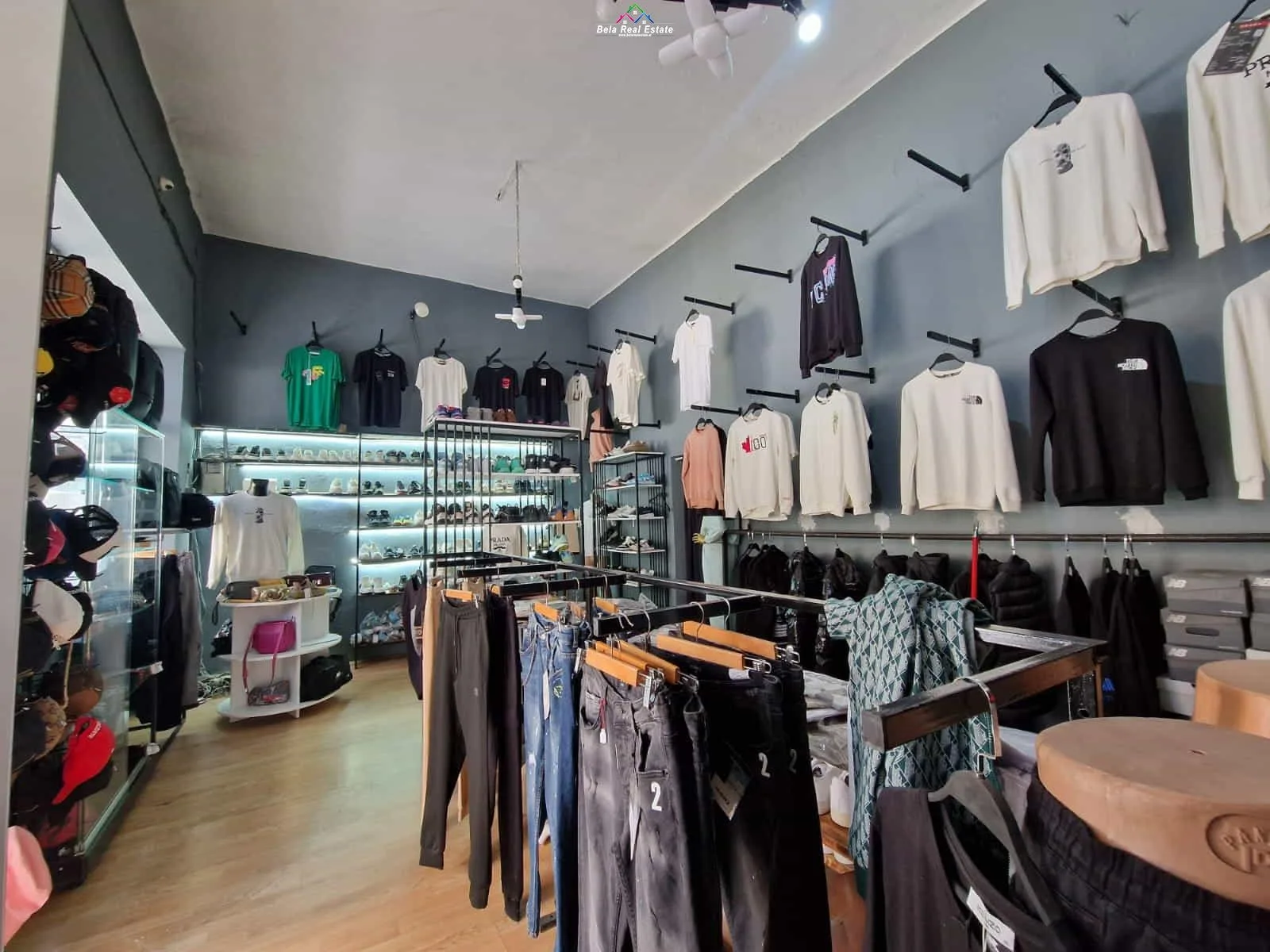 Dyqan Me Qera Tek Rruga e Kavajes ( ID BD21909) Tirane