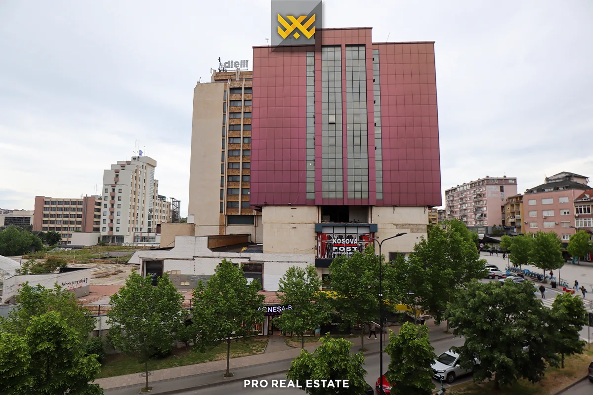 Banesë / Zyrë 100m² me #QIRA në Qendër