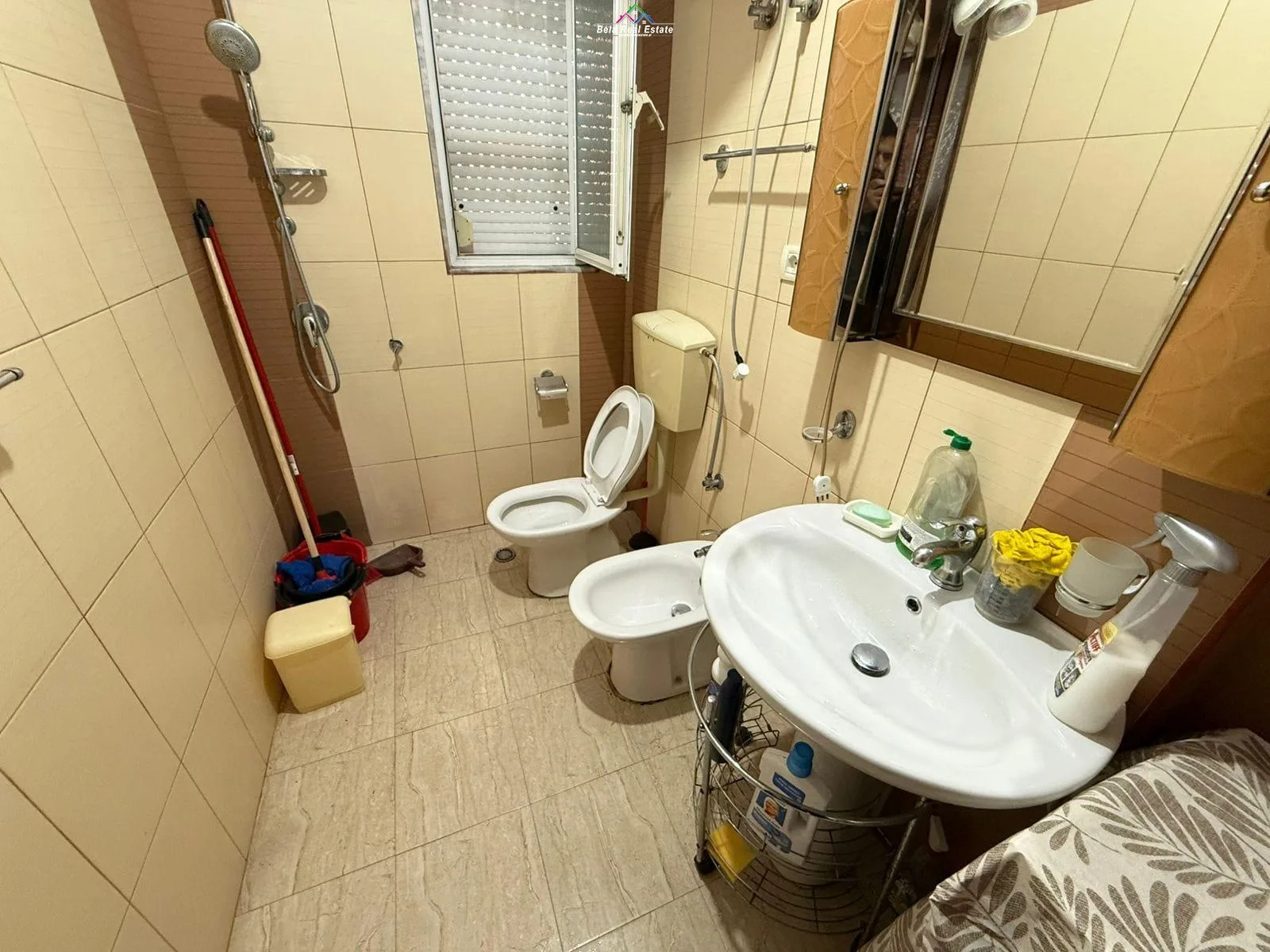 Apartament Me Qera 1+1 Ne Bllok (ID B211414) Tirane