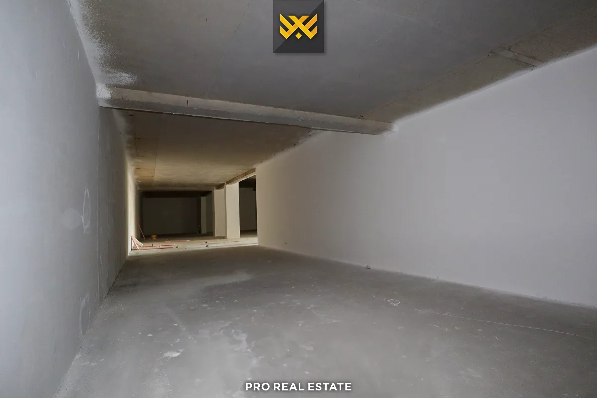 Lokal 363.99m² me #QIRA në Aktash