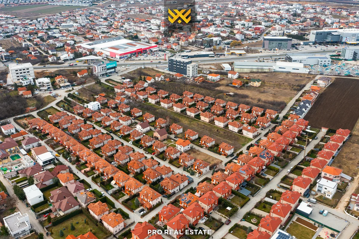 Shtëpi 285m² për #SHITJE në Lagjen Nic