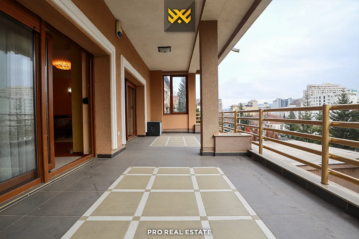 Shtëpi 496.7m² për #SHITJE në Dragodan