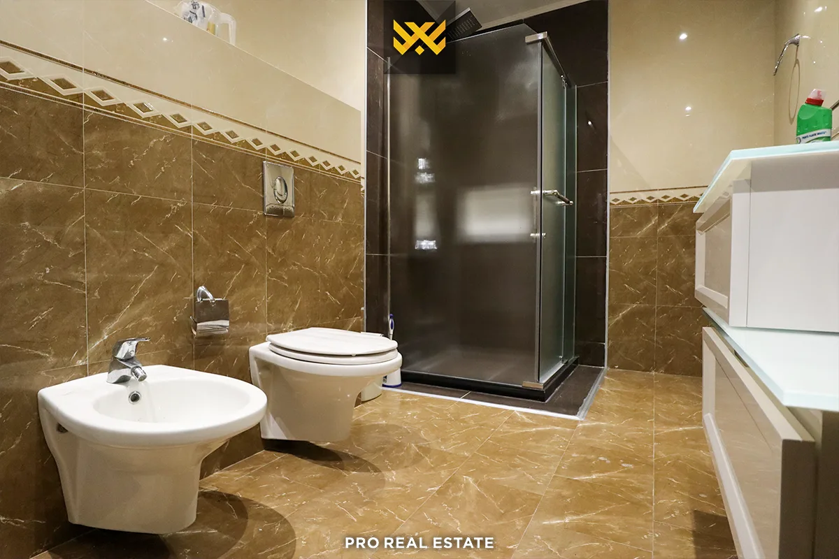 Shtëpi 496.7m² për #SHITJE në Dragodan