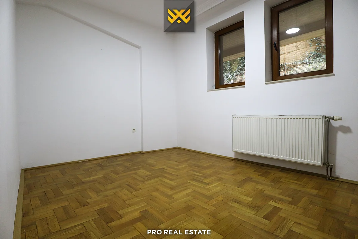 Shtëpi 496.7m² për #SHITJE në Dragodan
