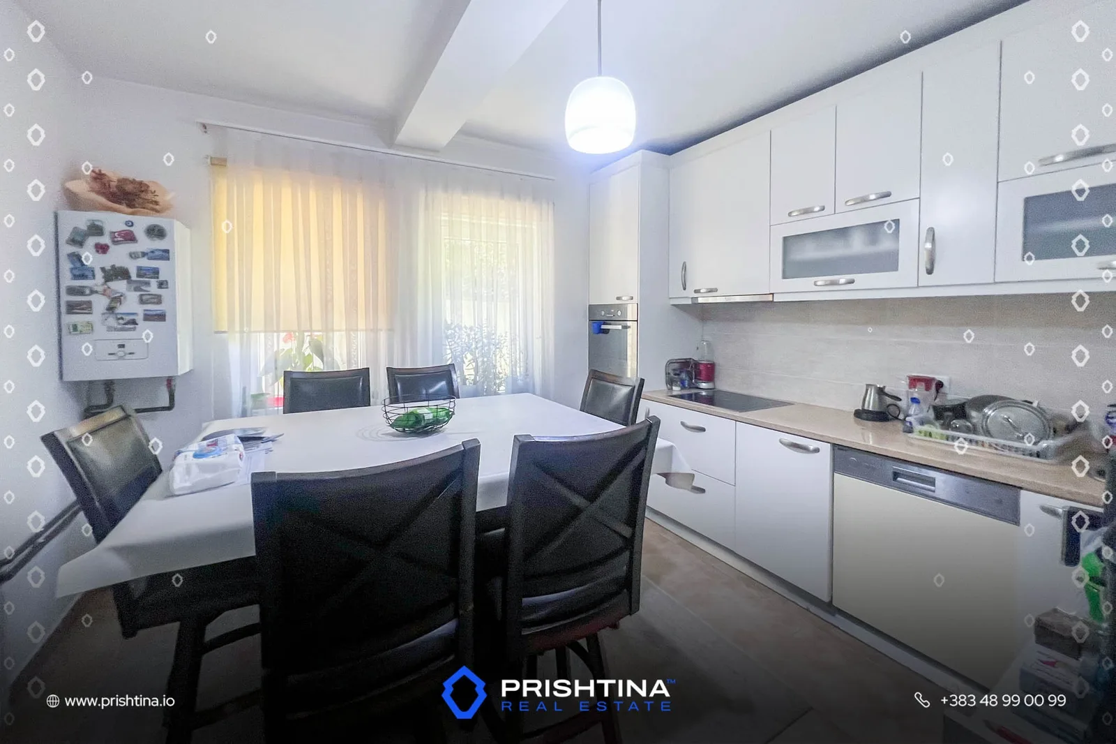 Shtëpi me qira 120m² në Velani