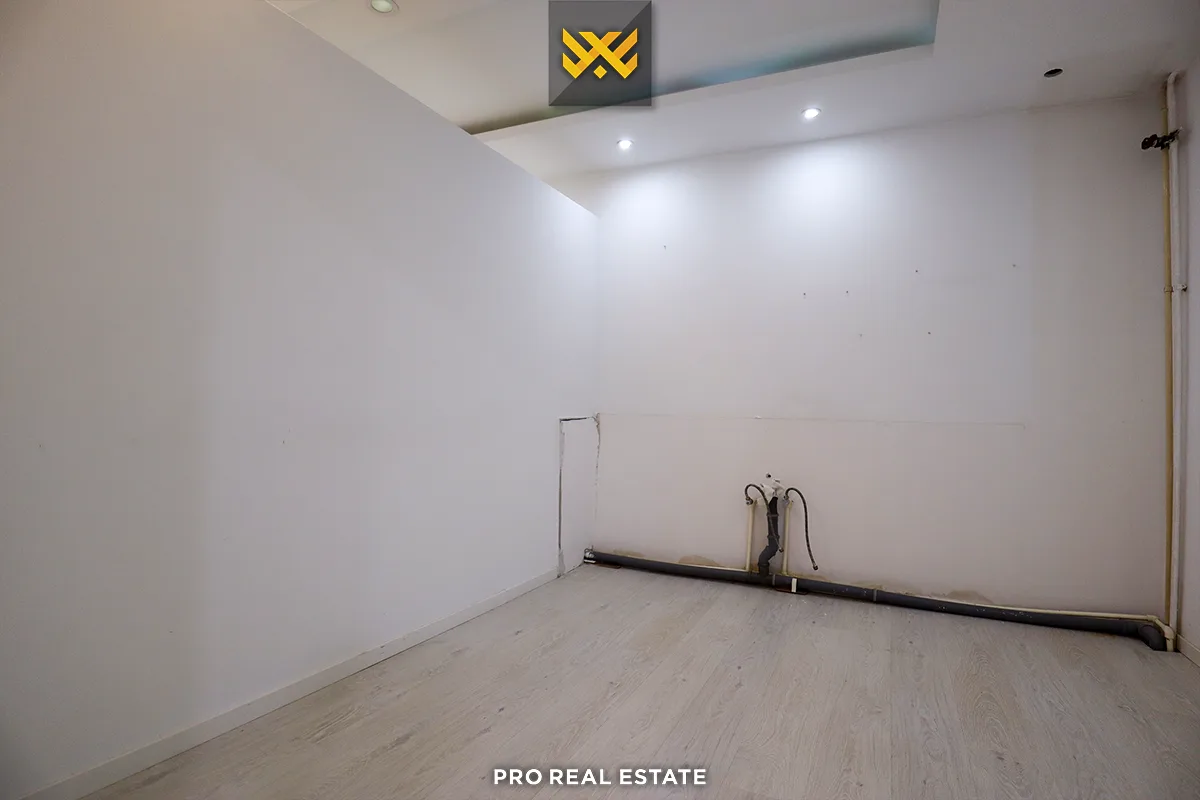 Lokal 150m² me #QIRA në Dardani
