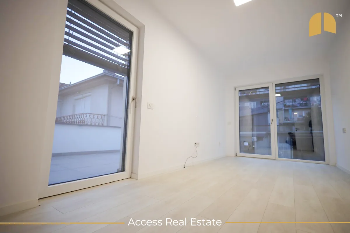 Shtëpi me QIRA – Arbëri – 380m²
