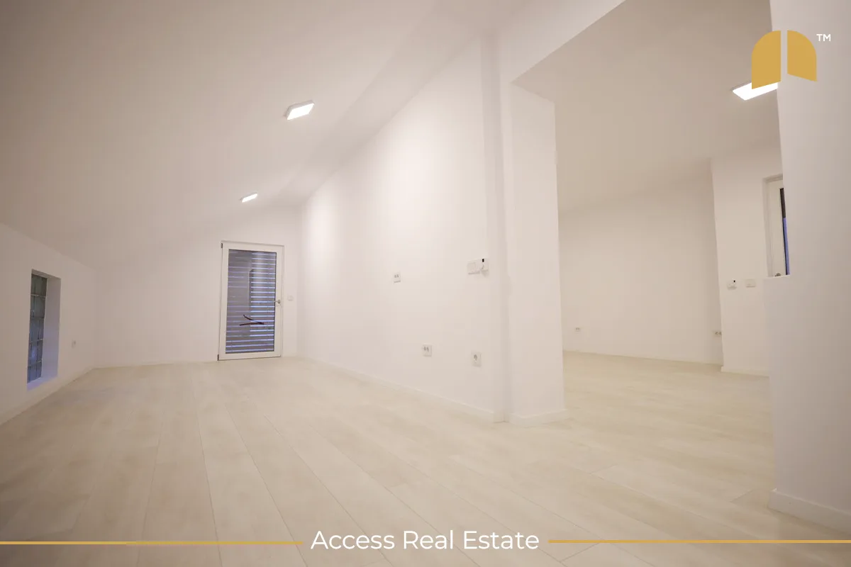 Shtëpi me QIRA – Arbëri – 380m²